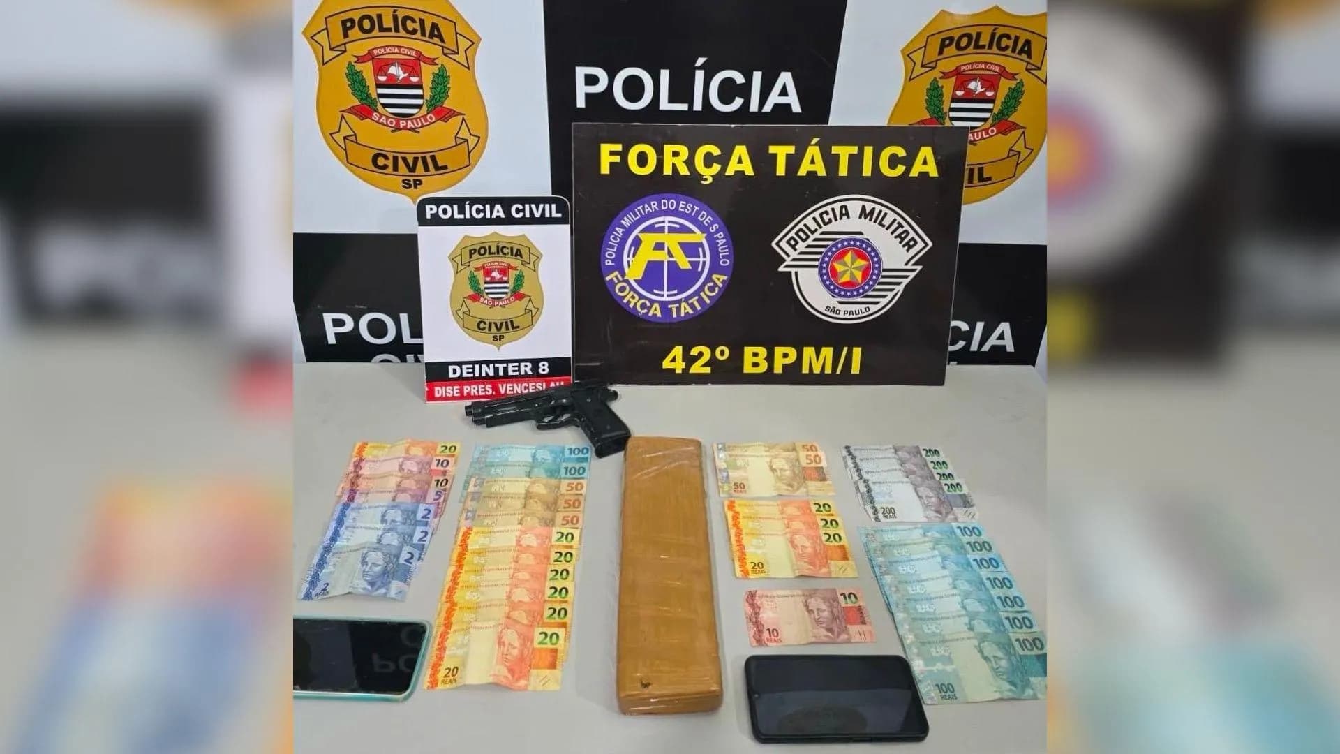 Homens são presos com porções de maconha na Rodovia Raposo Tavares