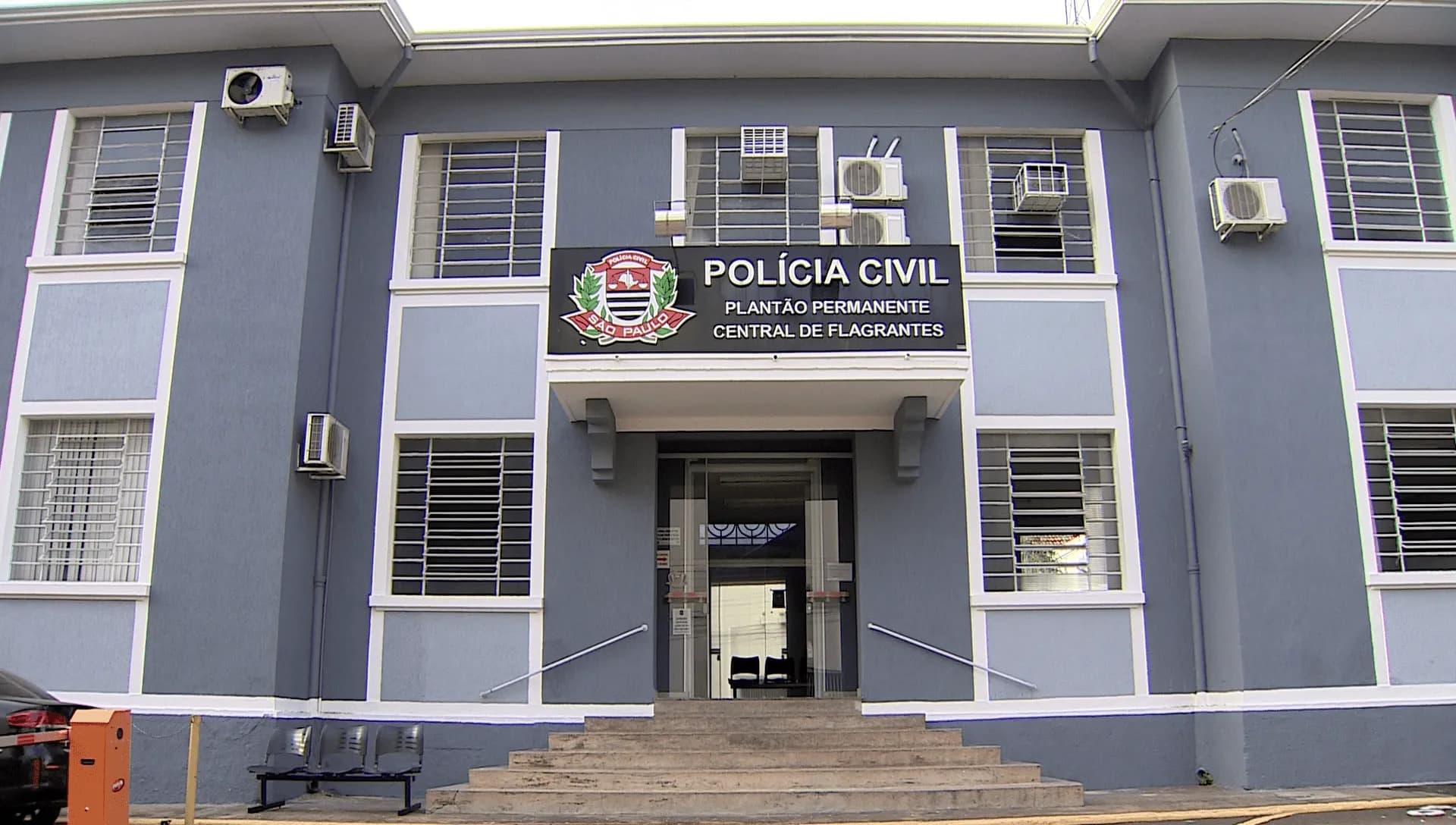 HOMEM É PRESO EM FLAGRANTE APÓS ARROMBAR JANELA E AGREDIR ESPOSA E ENTEADO EM PRESIDENTE PRUDENTE