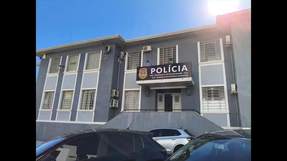 Homem descumpre medidas protetivas de urgência, ameaça ex-esposa de morte e acaba preso em Presidente Prudente